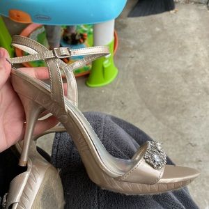 Size 7.5 heel
